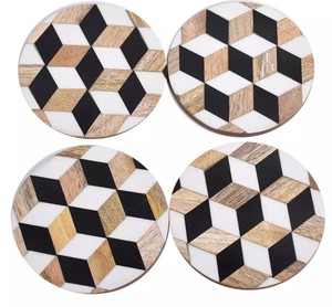 Posavasos de resina y madera redondos en blanco y negro hechos a mano, Juego de 4 posavasos decorativos para bebidas para mesa y uso doméstico - Product Image 4