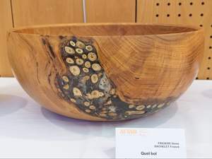 Bol élégant en résine et bois sculpté à la main Pièce maîtresse décorative de table rustique moderne Accent élégant de cuisine pour la maison - Product Image 3