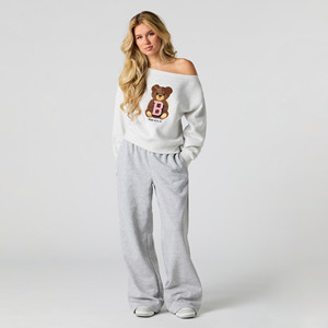 เสื้อครอปสเวตเชิ้ตผู้หญิงสำหรับฤดูหนาว ขายส่ง พิมพ์โลโก้ตามสั่ง ดีไซน์พิเศษ ผ้าฟลีซคอตตอน 100% - Product Image 3