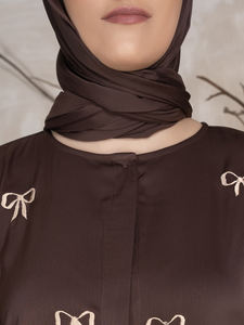 Vente à l'export EID Modeste Dubaï Abaya Musulmane Robes Femmes Bowknot Broderie Luxe 100% Polyester Tik Tok Tissu Abaya - Product Image 5