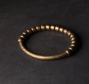 ชุดกำไลข้อมือทองเหลืองเด็กผู้หญิงสำหรับใช้ในชีวิตประจำวันและปาร์ตี้สร้อยข้อมือทองเหลืองแฟชั่นคลาสสิก - Product Image 1