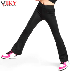 Ropa de calle para mujer, jersey con capucha de Color negro completo, chándal de estilo acampanado con logotipo personalizado de VIKY INDUSTRIES - Product Image 6