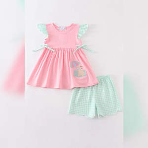 Adorable ensemble fille en 2 pièces en spandex/coton avec broderie de chiot rose de plage, tenue d'été confortable pour les tout-petits, vacances, tous les jours - Product Image 1