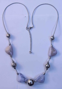 Vintage Style <b>Resin</b> Beaded Handcrafted Pendants for Women and Girls Bridal Fashion <b>Jewellery</b> Necklace with High Fashion - Product Image 3