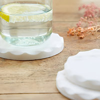 Set Coasters Keramik Bulat 4 Inch Ramah Lingkungan Terlaris, Dapat Dikustomisasi, Putih Eksklusif 6 Pcs