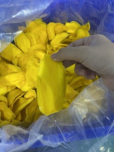 Snack à la mangue séchée de qualité supérieure pour l'exportation, tranches sucrées naturelles d'origine vietnamienne, parfaites pour la distribution au détail et OEM - Product Image 3