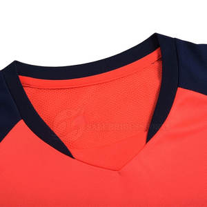 Ropa de fútbol personalizada de alta calidad, último diseño elegante para adultos jóvenes, impresión directa de logotipo con nombre de fábrica - Product Image 2