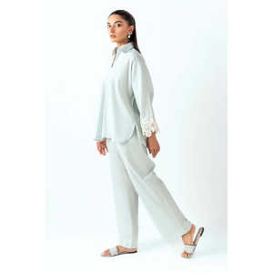 Ensemble coordonné en crêpe froissé vert menthe pour femme – Tendance décontractée deux pièces – Tailles XS/S/XS/S – Idéal printemps/été - Product Image 3