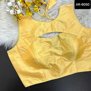 Chemisier fait en fausse Georgette de style indien et pakistanais avec broderie et séquence - Product Image 5