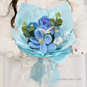 Bouquet de fleurs tricotées à la main pour la Saint-Valentin, le Nouvel An, un cadeau d'anniversaire, fleurs au crochet en gros - Product Image 3