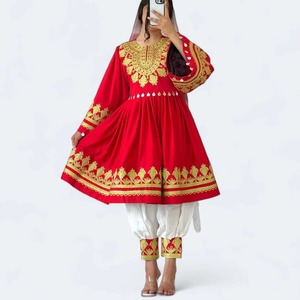 Traje Étnico Tradicional para Bodas, Vibrante Vestido Afgano Corto Bordado en Rojo y Dorado, Shalwar Blanco Crispado con Encaje - Product Image 2