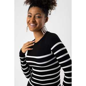 Camiseta Básica Casual de Manga Larga con Cuello Redondo, Sin Costuras, 100% Poliéster - Product Image 4