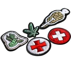Parches bordados médicos personalizados - Product Image 3