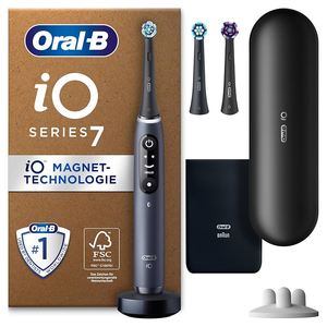 Oral-B iO Series 7 Cepillo de dientes eléctrico para niños Adultos Recargable con cerdas de acción cruzada en blanco y negro Tipo de cerdas medianas - Product Image 1