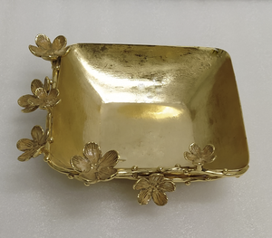 Plateau de service unique en laiton et acier pour la maison hôtel Restaurant vaisselle forme carrée couleur or fleur Design plateau de service et plat - Product Image 6