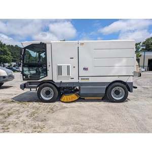 KRCHER MCM 600 2025, Nuevo, con Cabina Cerrada y Sistema ROPS, 17 Horas de Uso - Product Image 6