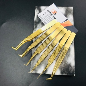 Pinzas de pestañas chapadas en oro de 24K Pinzas de extensión de pestañas de acero sostenible personalizadas con logotipo privado Herramienta de belleza OEM - Product Image 5