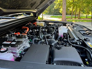 Toyota Land Cruiser First Edition 2024, SUV 4x4 de 4 Puertas, Certificado, Limpio y Poco Usado, Caja de Cambios Automática, Volante a la Izquierda, Cuero Oscuro, Turbo - Product Image 5