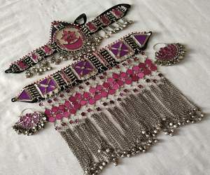 Conjunto de joyería étnica pashtún afgana Diseño raro con piedras de vidrio y cadenas colgantes de acero inoxidable para fiesta Islam religioso - Product Image 1