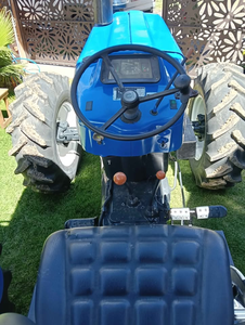 Tractor New Holland 6610 de 4 Ruedas Motrices, Maquinaria Agrícola Usada, Cargador de Ruedas a Precio Económico - Product Image 4