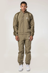 Ropa Deportiva Urbana OEM con Logotipo Personalizado, Chaquetas Cortavientos Unisex con Cierre, Traje Deportivo de Nailon con Parches para Hombre - Product Image 6