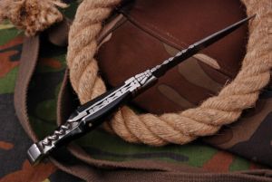 Couteau pliant fait main damas acier à haute teneur en carbone gaine en cuir de poche personnalisable couteau utilitaire manche en bois supporté OEM - Product Image 2