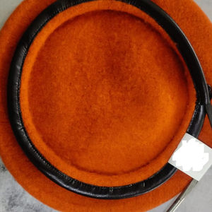 Haute qualité unisexe 100% laine béret chapeau personnalisé Style extérieur pour adultes vêtements de cérémonie quatre saisons transfert de chaleur imprimé en gros - Product Image 1