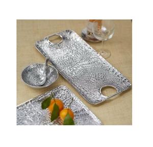 Grand plateau en fonte d'aluminium avec patine vintage fini et gravé pour les mariages ou les événements de cuisine rustique - Product Image 5