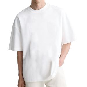 Camisetas Premium de Cuello Redondo y Hombros Caídos para Hombre, Tallas Grandes. Nos especializamos en todo tipo de servicios de impresión. - Product Image 4