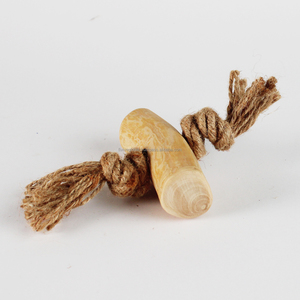 Jouet pour chien en bois de café naturel, vente en gros, en vrac, provenant d'un fournisseur d'usine du Vietnam, OEM ODM, corde résistante pour mâcher et jouer en duo - Product Image 1