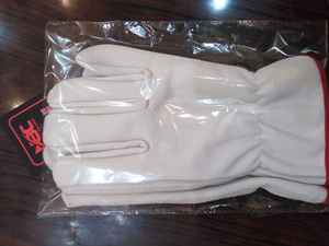 Guantes de soldadura de trabajo de cuero de vaca de alta calidad Guantes deportivos de protección de seguridad para jardín. - Product Image 4