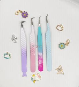 แหนบติดขนตาปลายแหลมแบบมีด้ามจับ รุ่นคิตตี้ ผลไม้และดอกไม้ ทำจากสแตนเลส งอ 90 องศา ปลายเรียวบาง พร้อมปลายไฟเบอร์ - Product Image 2