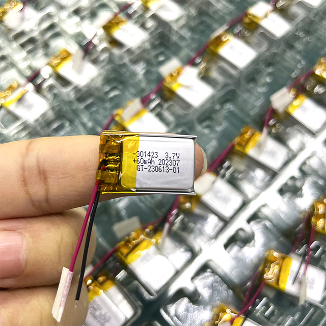 Chaoliyang Lipo Battery Small 3.7v 202020 301423 60mah Chargeable Lithium Polymer Battery for bluetooth Headset