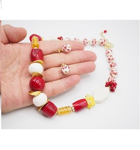 Nuevo y Elegante Collar de Moda con Cuentas para Mujer, de Resina Acrílica, Grueso, con Baño de Oro, en Rojo, Blanco y Amarillo, Joyería de Fiesta para Mujer - Product Image 4