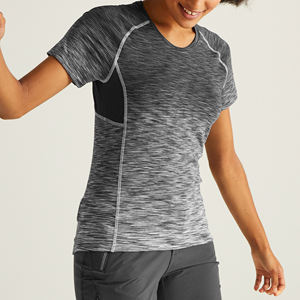 Camisetas de gimnasio con logotipo personalizado para mujer hechas con tela de poliéster para verano, ropa de entrenamiento informal disponible al por mayor - Product Image 5