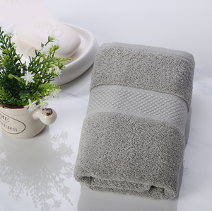 Serviettes de bain en coton blanc durable épaissie absorbante rouleau de carré couleur unie personnalisée pour salon de beauté et hôtel utilisation en gros - Product Image 5