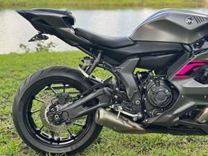 Yamaha YZF-R7 2024 usada disponible para la venta - Product Image 3