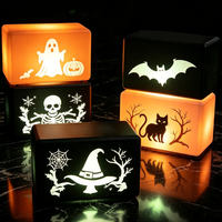 Luci LED di Halloween a Batteria per Esterni, Design Personalizzato con Cappello da Strega, Teschio e Fantasma per Eventi di Gruppo e Raduni