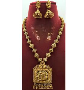 ชุดสร้อยคอและต่างหูแบบยาวเคลือบทองด้านคุณภาพพรีเมียม ดีไซน์คลาสสิก สำหรับงานหมั้นและงานแต่งงานสำหรับผู้หญิง - Product Image 1