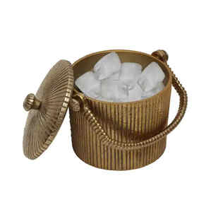 Cubo de hielo de metal de calidad superior de diseño moderno con mango, elegante, duradero y perfecto para fiestas y uso en el bar del hogar - Product Image 2