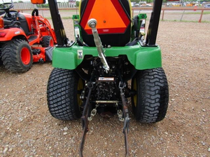 รถแทรกเตอร์มือสอง John Deere 2210 ราคาประหยัด - สภาพดี พร้อมใช้งาน ชั่วโมงการทำงานต่ำ - Product Image 4