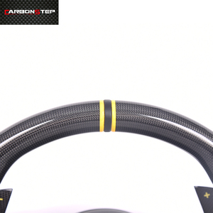 Volant en fibre de carbone Alcantar personnalisé à succès en <span class=keywords><strong>2022</strong></span> pour <span class=keywords><strong>Porsche</strong></span> Cayman 987 - Product Image 2