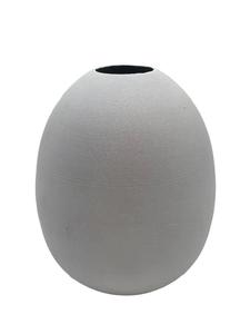 Florero de hierro de metal de calidad artesanal con impresionantes grabados tallados para detalles de decoración floral únicos y elegantes - Product Image 5