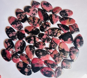 โรโดไนต์ทรงหลังเบี้ยทำมือธรรมชาติ รูปทรงและขนาดผสมแบบกำหนดเอง เกรด AAA เรียบเนียน สำหรับทำเครื่องประดับ ราคาขายส่ง - Product Image 3