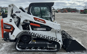 Minicargadora T595 de Bajas Horas de Trabajo, Cargadora Frontal/Tractora, Carga Nominal de 4 Toneladas, Motor Doosan, Bomba y Rodamientos de Alta Calidad - Product Image 5