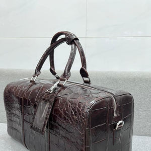 กระเป๋าแฟชั่นดีไซน์เนอร์หนังจระเข้ PVC ขายดี รุ่น Unisex ปิดซิป สายสะพายปรับได้ ความจุเยอะ เหมาะสำหรับเดินทางท่องเที่ยวกลางแจ้ง - Product Image 2