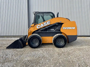 Chargeuse compacte sur pneus CASE SV280B, équipement de construction robuste pour la manutention de matériaux sur chantier - Product Image 4
