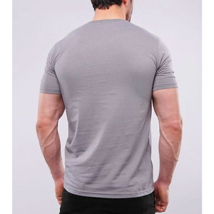 T-shirt col en V personnalisé pour hommes haute qualité séchage rapide taille personnalisée Oem Logo 100% coton coupe ample imprimé T-shirts pour hommes - Product Image 4