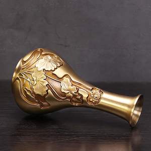 Florero de latón con acabado dorado, mesa decorativa para el hogar para flores secas, diseño grabado, macetas de Metal - Product Image 2