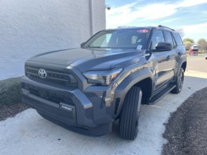 Toyota 4-Runner SR5 2025 Usado en Buen Estado - Product Image 3